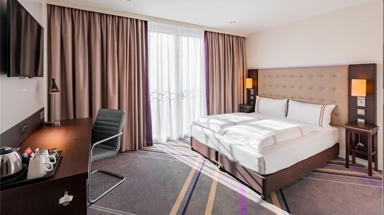 Premier Inn Frankfurt Messe Room