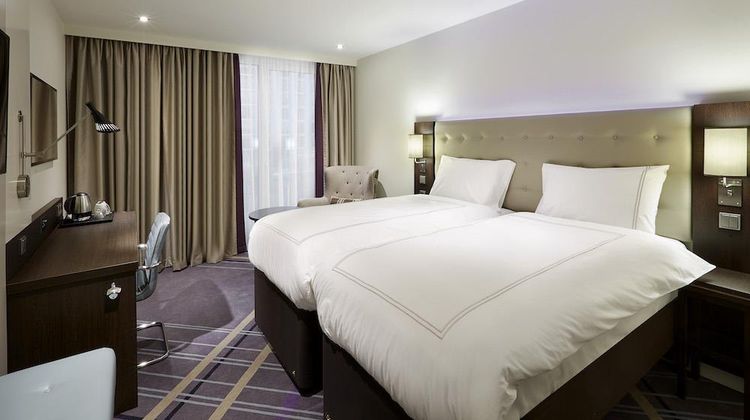 Premier Inn Frankfurt Messe Room