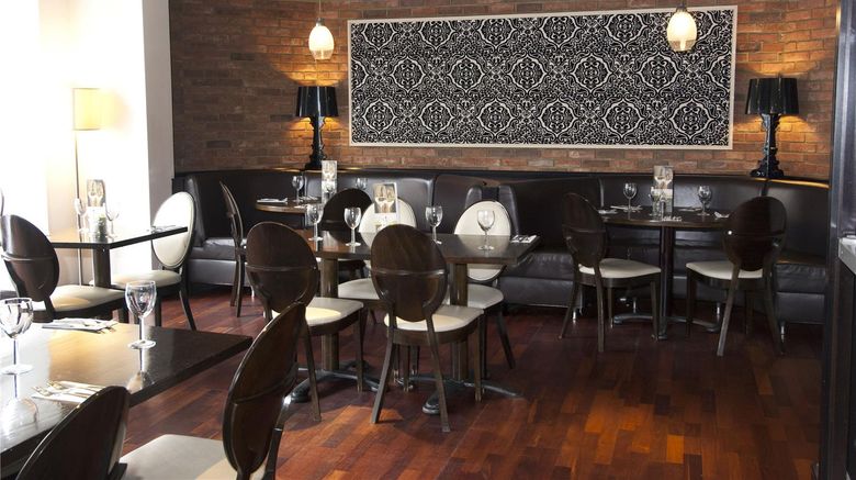 <b>Premier Inn London Euston Restaurant</b>. Images powered by <a href="https://iceportal.shijigroup.com/" title="IcePortal" target="_blank">IcePortal</a>.