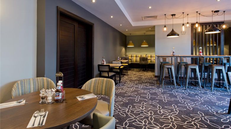 <b>Premier Inn London Wembley Stadium Restaurant</b>. Images powered by <a href="https://iceportal.shijigroup.com/" title="IcePortal" target="_blank">IcePortal</a>.
