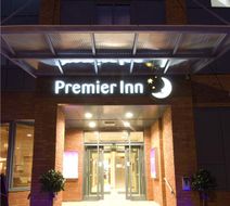 Premier Inn Chester City Centre Exterior