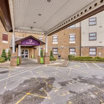 Premier Inn London Gatwick Airport (A23)