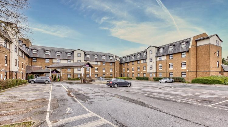 Premier Inn London Gatwick Airport (A23) Exterior