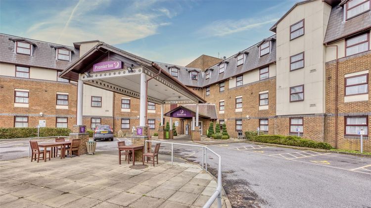 Premier Inn London Gatwick Airport (A23) Exterior