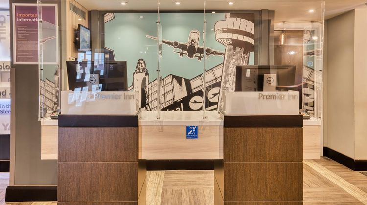 Premier Inn London Gatwick Airport (A23) Lobby