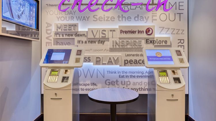 Premier Inn London Gatwick Airport (A23) Lobby
