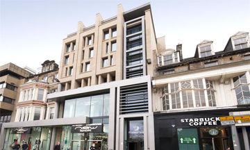 Premier Inn Edinburgh Princes Street