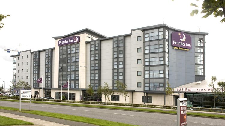 Premier Inn Dublin Airport Exterior