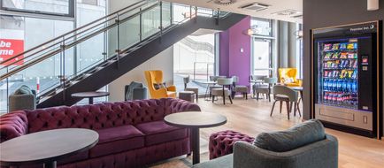 Premier Inn Stuttgart City Centre Lobby