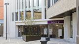 <b>Premier Inn London Southwark Exterior</b>. Images powered by <a href="https://iceportal.shijigroup.com/" title="IcePortal" target="_blank">IcePortal</a>.