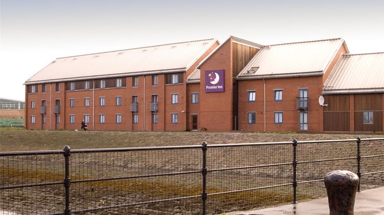 Premier Inn Edinburgh Leith Waterfront Exterior
