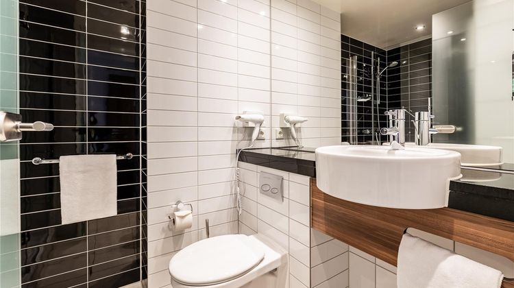Premier Inn Heidelberg City Zentrum Room