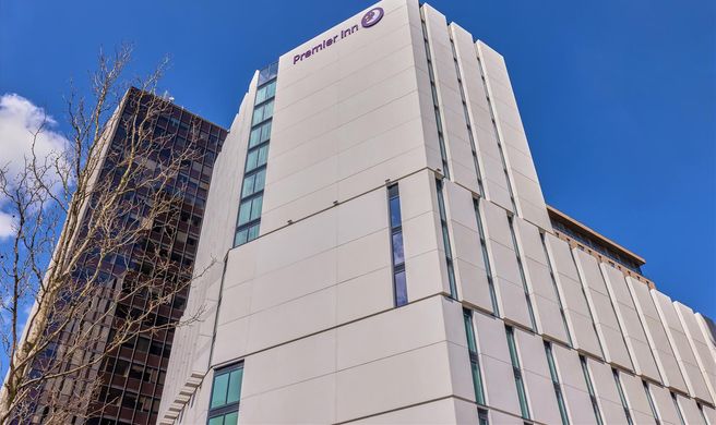 Premier Inn City Centre/Exchange Square Exterior