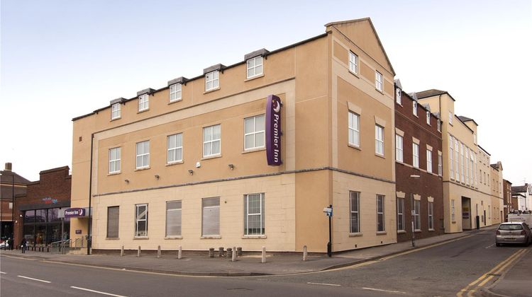 Premier Inn Stratford Upon Avon Exterior