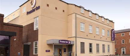 Premier Inn Stratford Upon Avon Exterior