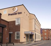 Premier Inn Stratford Upon Avon Exterior