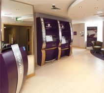 Premier Inn Stratford Upon Avon Lobby