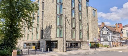 Premier Inn Oxford City Centre Exterior