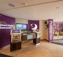 Premier Inn London Hammersmith Lobby