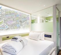 hub by Premier Inn Westminster, St James Room