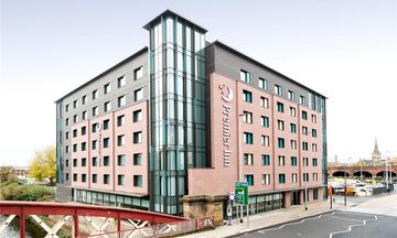 Premier Inn Manchester Salford Central