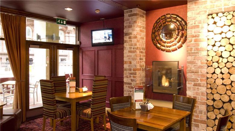 <b>Premier Inn Manchester Central Restaurant</b>. Images powered by <a href="https://iceportal.shijigroup.com/" title="IcePortal" target="_blank">IcePortal</a>.