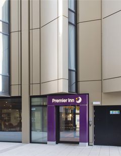 Premier Inn Liverpool Lime St