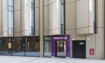 Premier Inn Liverpool Lime St