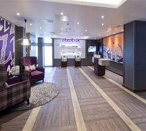 Premier Inn Liverpool Lime St Lobby