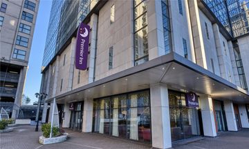 Premier Inn Cardiff City Centre