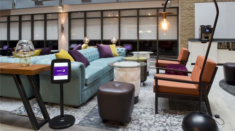 <b>Premier Inn London King's Cross Restaurant</b>. Images powered by <a href="https://iceportal.shijigroup.com/" title="IcePortal" target="_blank">IcePortal</a>.