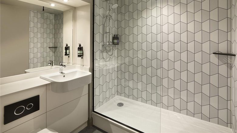 <b>Premier Inn London Heathrow A. (Bath Rd) Room</b>. Images powered by <a href="https://iceportal.shijigroup.com/" title="IcePortal" target="_blank">IcePortal</a>.