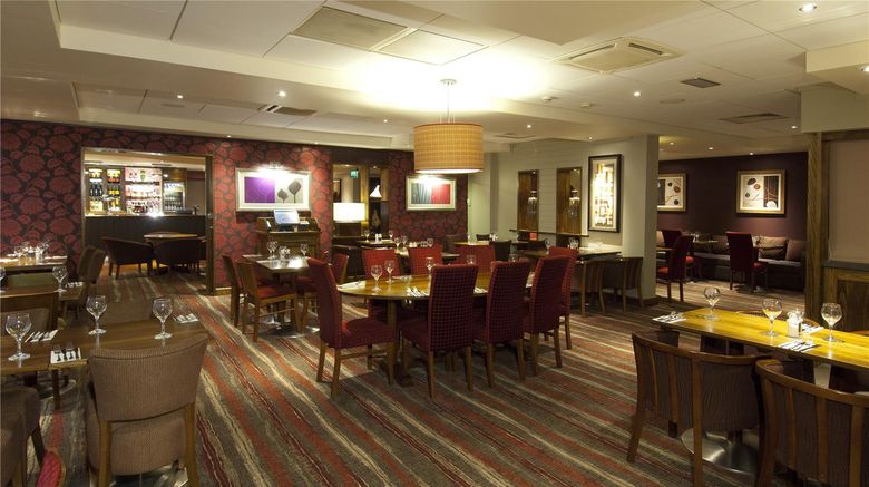 <b>Premier Inn London Heathrow A. (Bath Rd) Restaurant</b>. Images powered by <a href="https://iceportal.shijigroup.com/" title="IcePortal" target="_blank">IcePortal</a>.