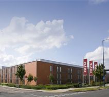 Premier Inn London Heathrow A. (Bath Rd) Exterior