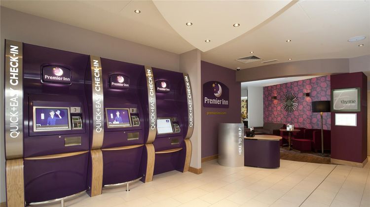Premier Inn Belfast Titanic Qtr/Airport Lobby