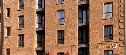 Premier Inn Liverpool Albert Dock Exterior