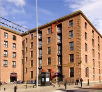 Premier Inn Liverpool Albert Dock Exterior