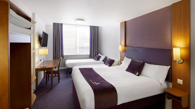 <b>Premier Inn Liverpool Albert Dock Room</b>. Images powered by <a href="https://iceportal.shijigroup.com/" title="IcePortal" target="_blank">IcePortal</a>.