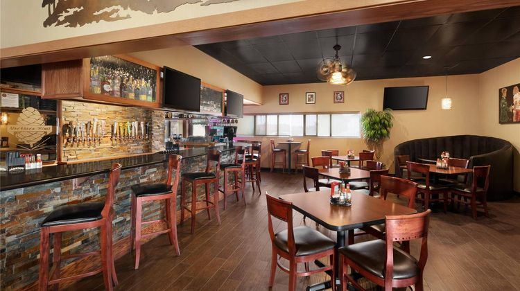 Days Inn & Suites by Wyndham East Flagst Restaurant