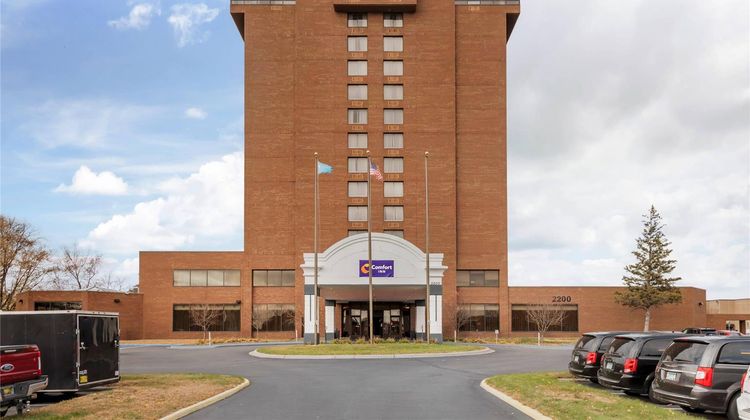 Comfort Inn Brooklyn Center Exterior
