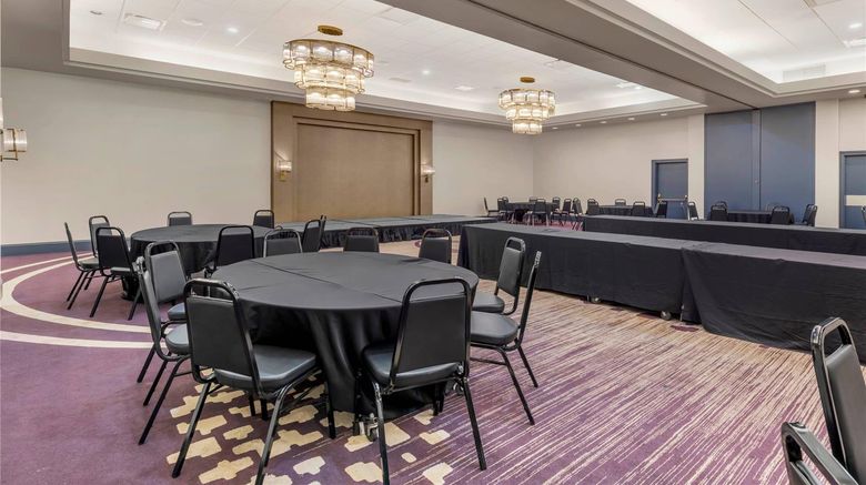 <b>Comfort Inn Brooklyn Center Meeting</b>. Images powered by <a href="https://iceportal.shijigroup.com/" title="IcePortal" target="_blank">IcePortal</a>.