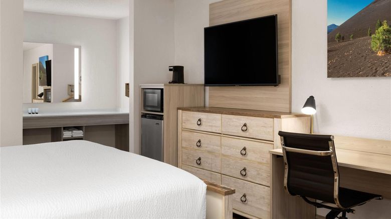 <b>Baymont by Wyndham Susanville Room</b>. Images powered by <a href="https://iceportal.shijigroup.com/" title="IcePortal" target="_blank">IcePortal</a>.