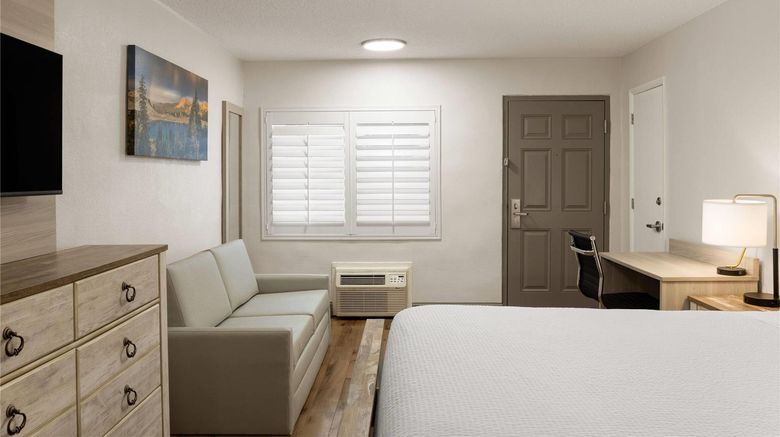 <b>Baymont by Wyndham Susanville Suite</b>. Images powered by <a href="https://iceportal.shijigroup.com/" title="IcePortal" target="_blank">IcePortal</a>.