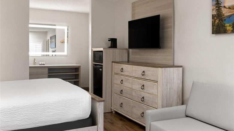 <b>Baymont by Wyndham Susanville Suite</b>. Images powered by <a href="https://iceportal.shijigroup.com/" title="IcePortal" target="_blank">IcePortal</a>.