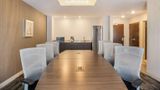 Ramada by Wyndham St. Paul AB Suite