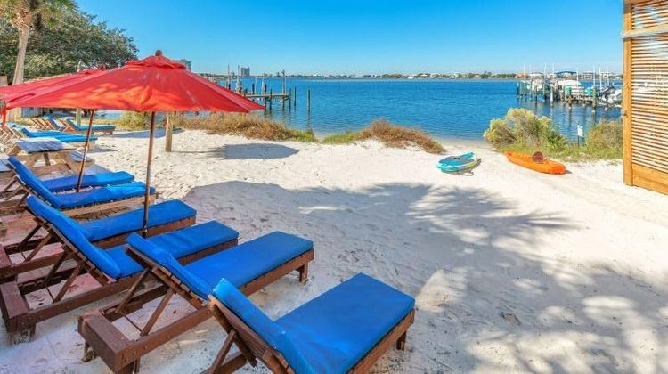 Surf and Sand Hotel Beach