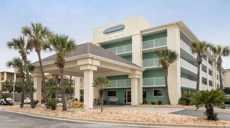 Surf and Sand Hotel Exterior. Images powered by <a href="https://iceportal.shijigroup.com" target="_blank" rel="noopener">Ice Portal</a>.