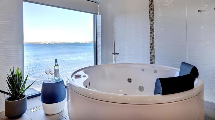 Limani Motel Port Lincoln Suite