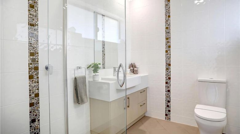 <b>Limani Motel Port Lincoln Room</b>. Images powered by <a href="https://iceportal.shijigroup.com/" title="IcePortal" target="_blank">IcePortal</a>.