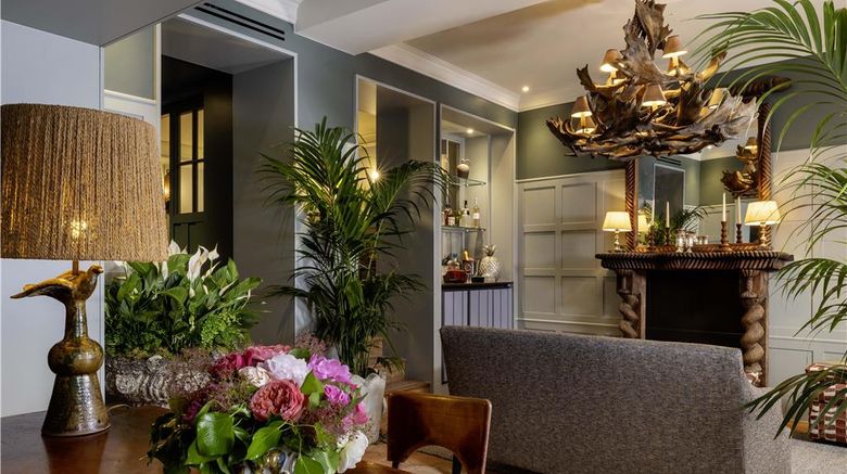 <b>Prince de Conde Lobby</b>. Images powered by <a href="https://iceportal.shijigroup.com/" title="IcePortal" target="_blank">IcePortal</a>.